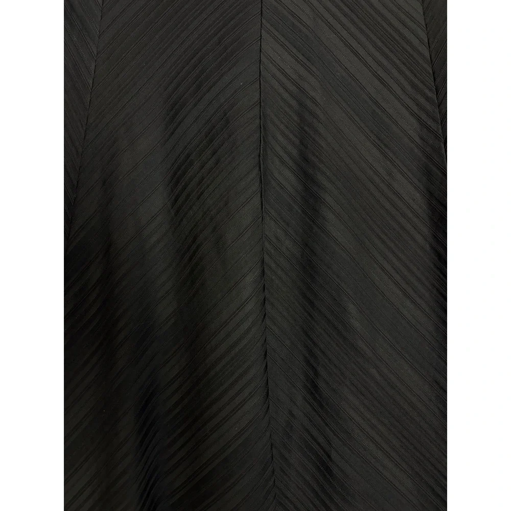 Trina Turk Los Angeles Black Diagonal Pleated A-Line Skirt Size 6